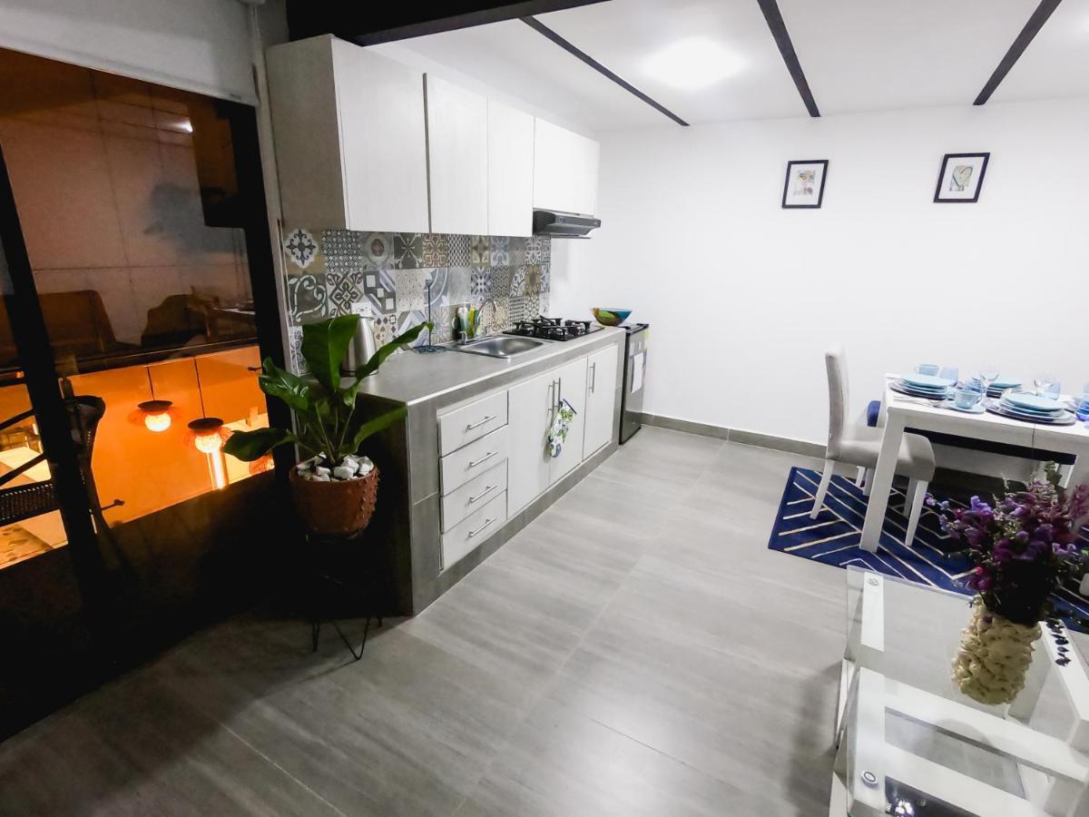 Hotel Casa Luna Кукута Экстерьер фото